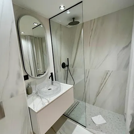 T2 Chic Et Moderne à Deux Pas De La Croisette Appartement